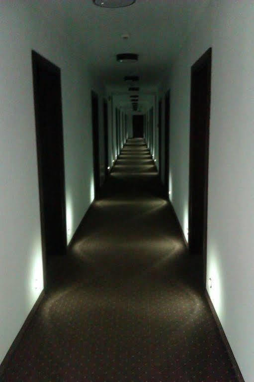 Hotel Platinum Hrubieszow Buitenkant foto