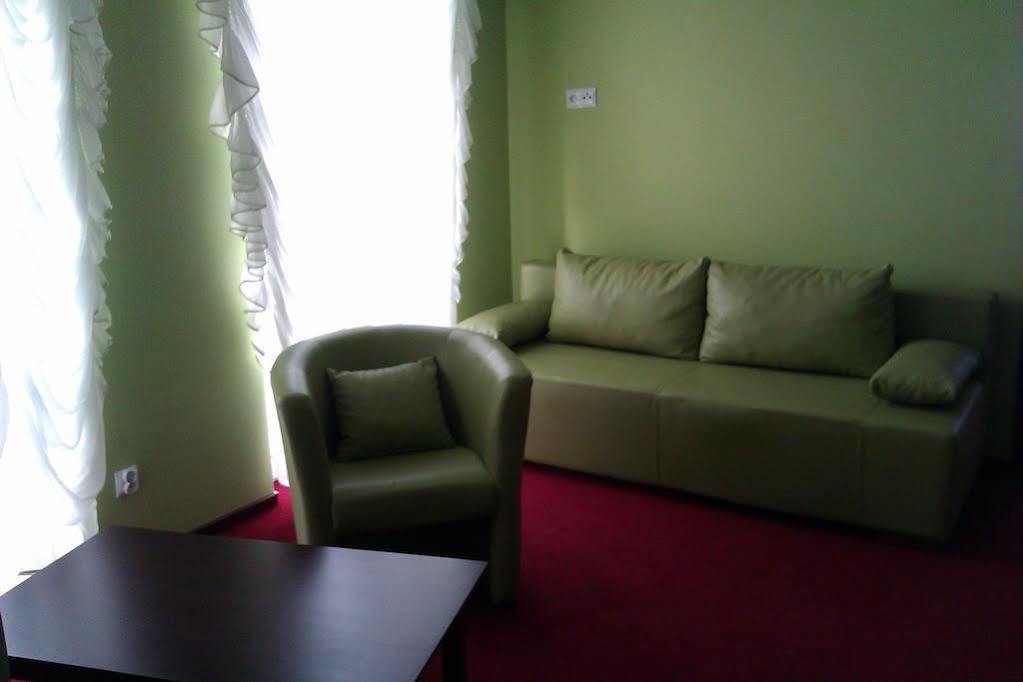 Hotel Platinum Hrubieszow Buitenkant foto
