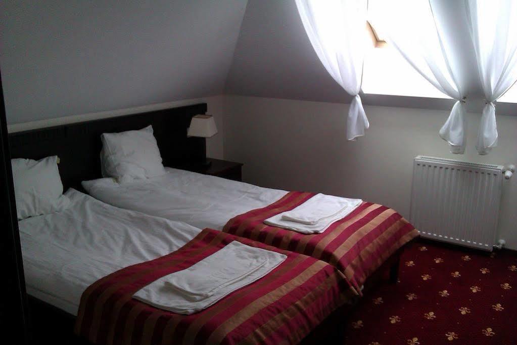 Hotel Platinum Hrubieszow Buitenkant foto