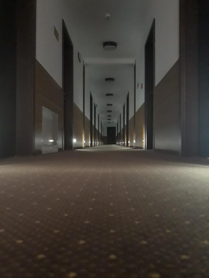 Hotel Platinum Hrubieszow Buitenkant foto