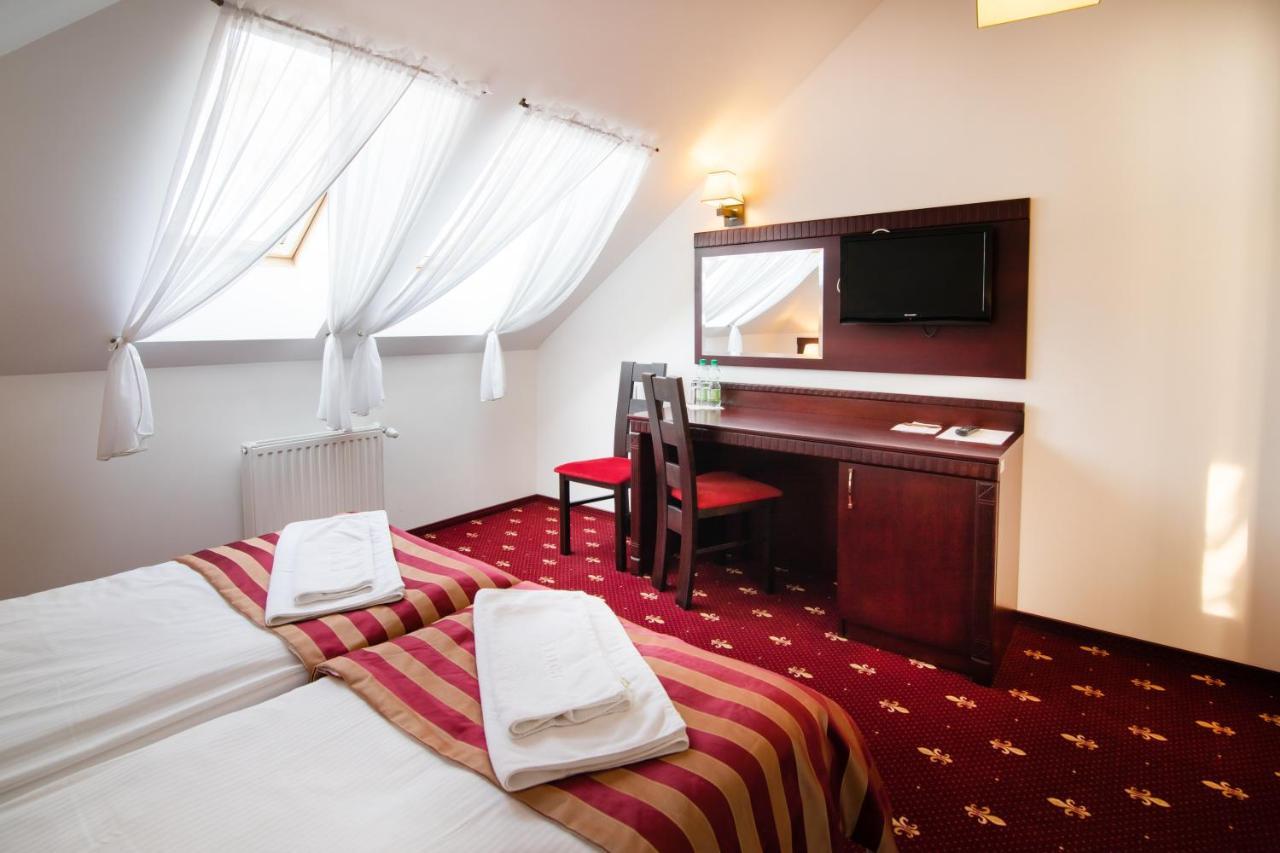 Hotel Platinum Hrubieszow Buitenkant foto