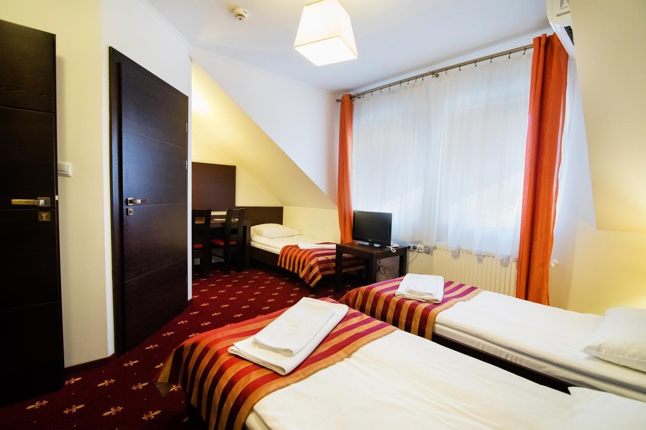 Hotel Platinum Hrubieszow Buitenkant foto